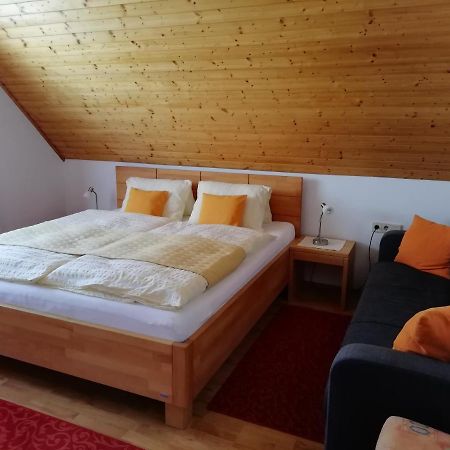 Haus Anneliese Apartment พรุกแกร์น ภายนอก รูปภาพ